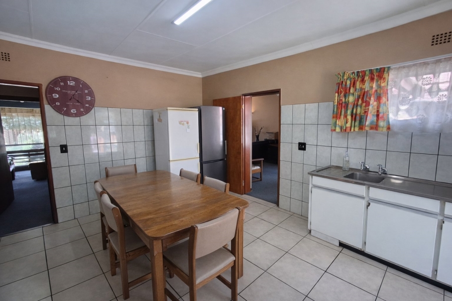 3 Bedroom Property for Sale in Roodia Free State
